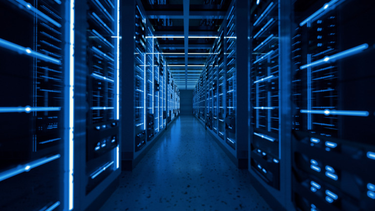 What steps can data centres take to avoid potential blackouts this winter?